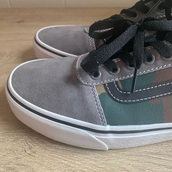 VANS Ward Camo-Frost Grey Men’s 9.5  -  $312 on STOCK X!!! - Picture 6 of 11